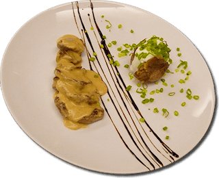 Свиные медальоны с запеченным картофелем